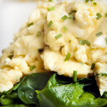 scrambled eggs with spinach and feta